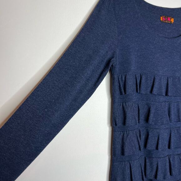 Isle Apparel  Navy Long Sleeve Tiered Ruffle Knit Jersey Dress Size Medium - Picture 4 of 6